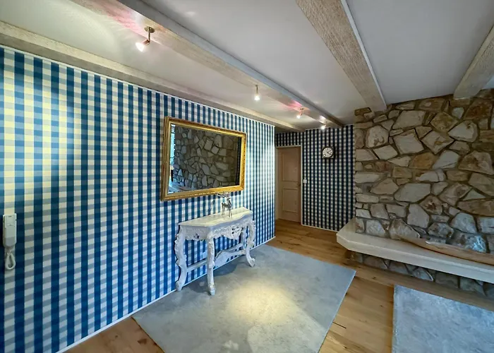 Herrliche 3 Schlafzimmer In Zentral & Exklusiv アパート *